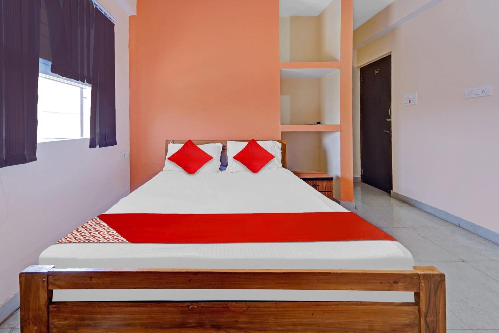 Hotel O Grand Paradise Inn & Banquet Hall Patna  Bagian luar foto