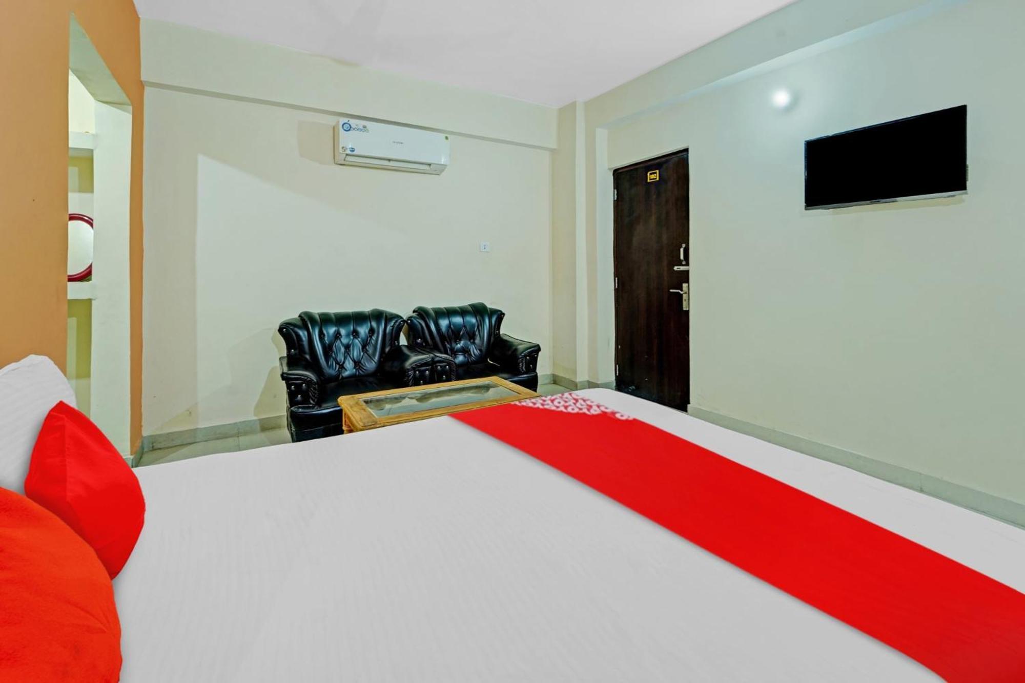 Hotel O Grand Paradise Inn & Banquet Hall Patna  Bagian luar foto